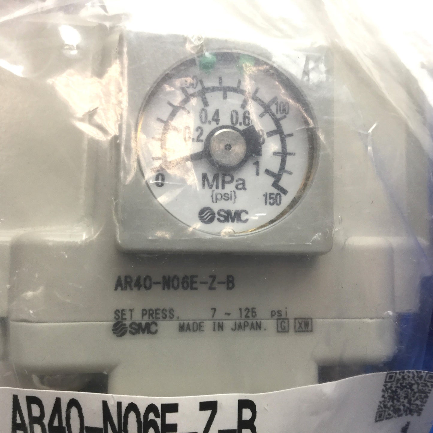 New SMC AR40-N06BE-Z-B Pneumatic Regulator, Set Pressure: 7-125psi, Ports: 3/4" NPT