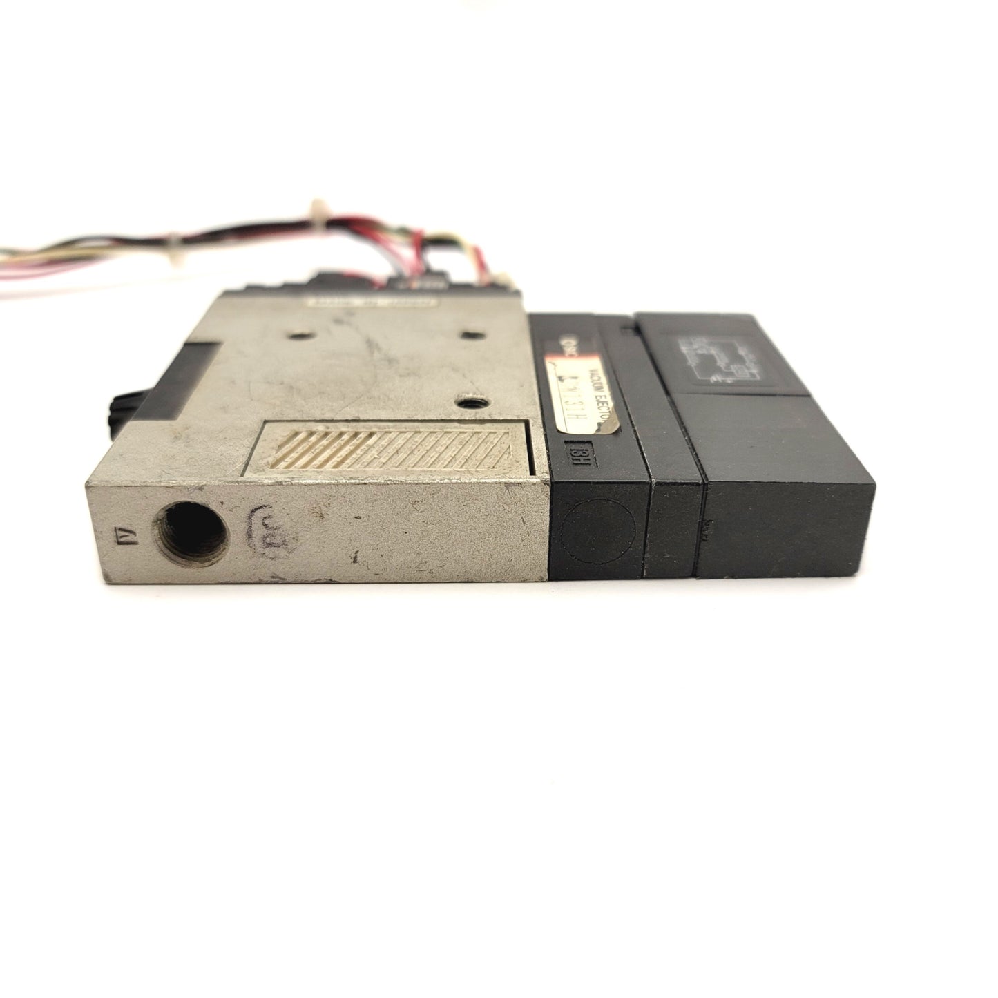 Used SMC NZM131H Vacuum Ejector With NZSE1-00-14 Switch And 2x NVJ114 Solenoid Valves