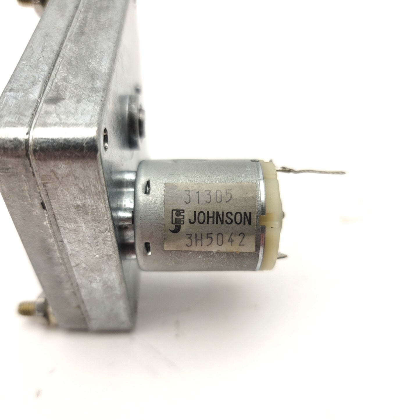 Used Dayton 4UHD3 PM DC Gearmotor 1.3RPM, 50in-lbs, 24VDC 0.16A, 1/230HP, 6766:1