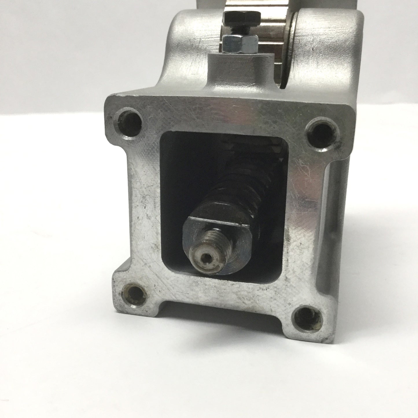 Used Cylinder Attachment 90° Angular Rotation Actuator Rack Pinion M10 x 1.5, 50mm