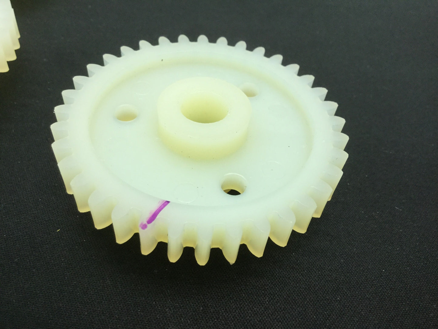 New Lot of 4 Plastic Spur Gear 14-1/2° Pitch 16 Teeth 36 OD 2.38" W 0.774" ID 3/8"