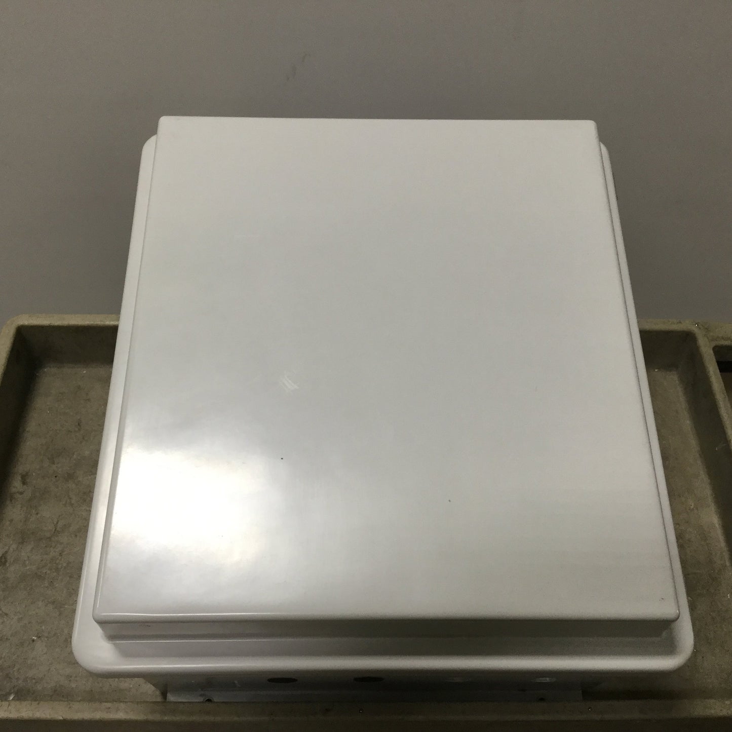 Used Robroy RJ1816HLL Electrical Enclosure, Fiberglass, 18" x 16" x 10", *Holes*