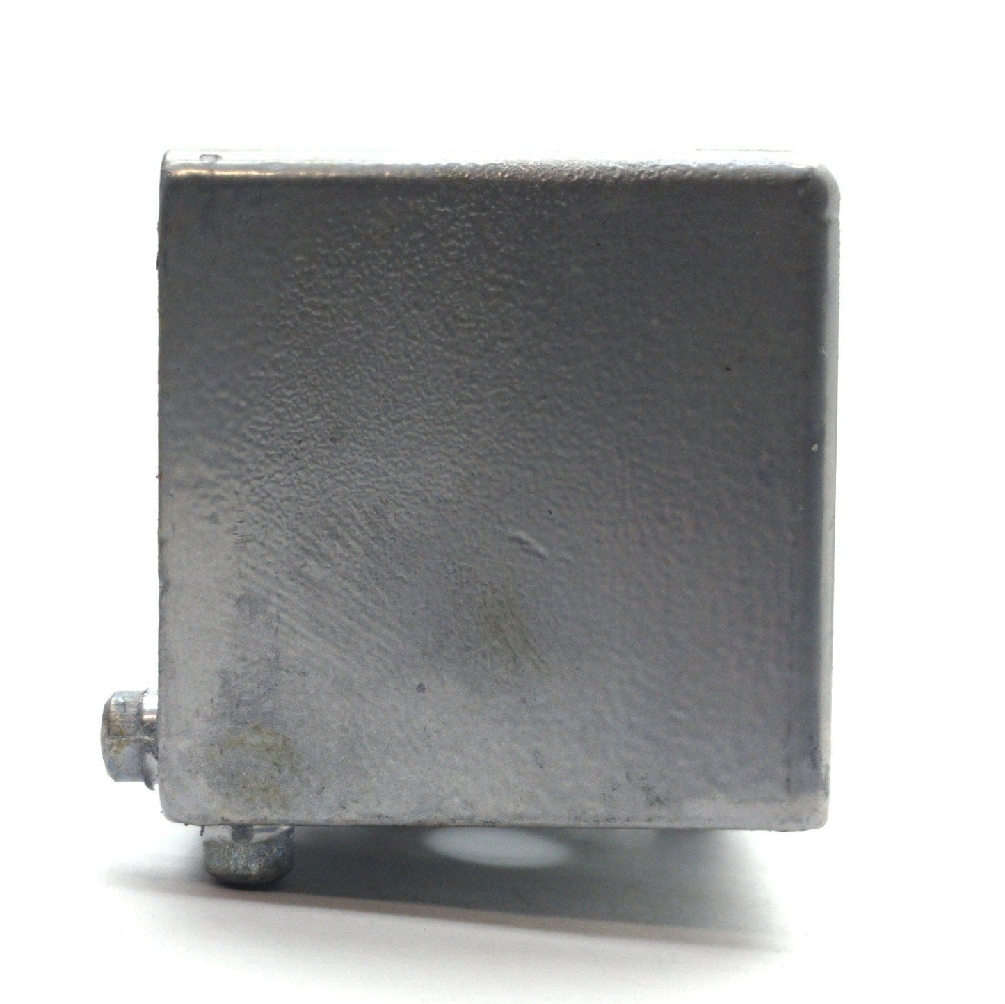 Used Lot of 4 80/20 14172 Aluminum Extrusion Cubic Corner, 2-Way, 40mm Profile