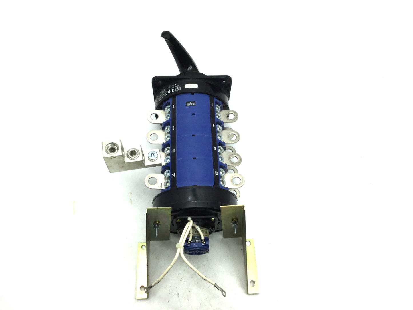 Used Kraus & Naimer C250 Rotary Switch, 240A, 600VAC 3-Phase 4 Wire 60 Hp