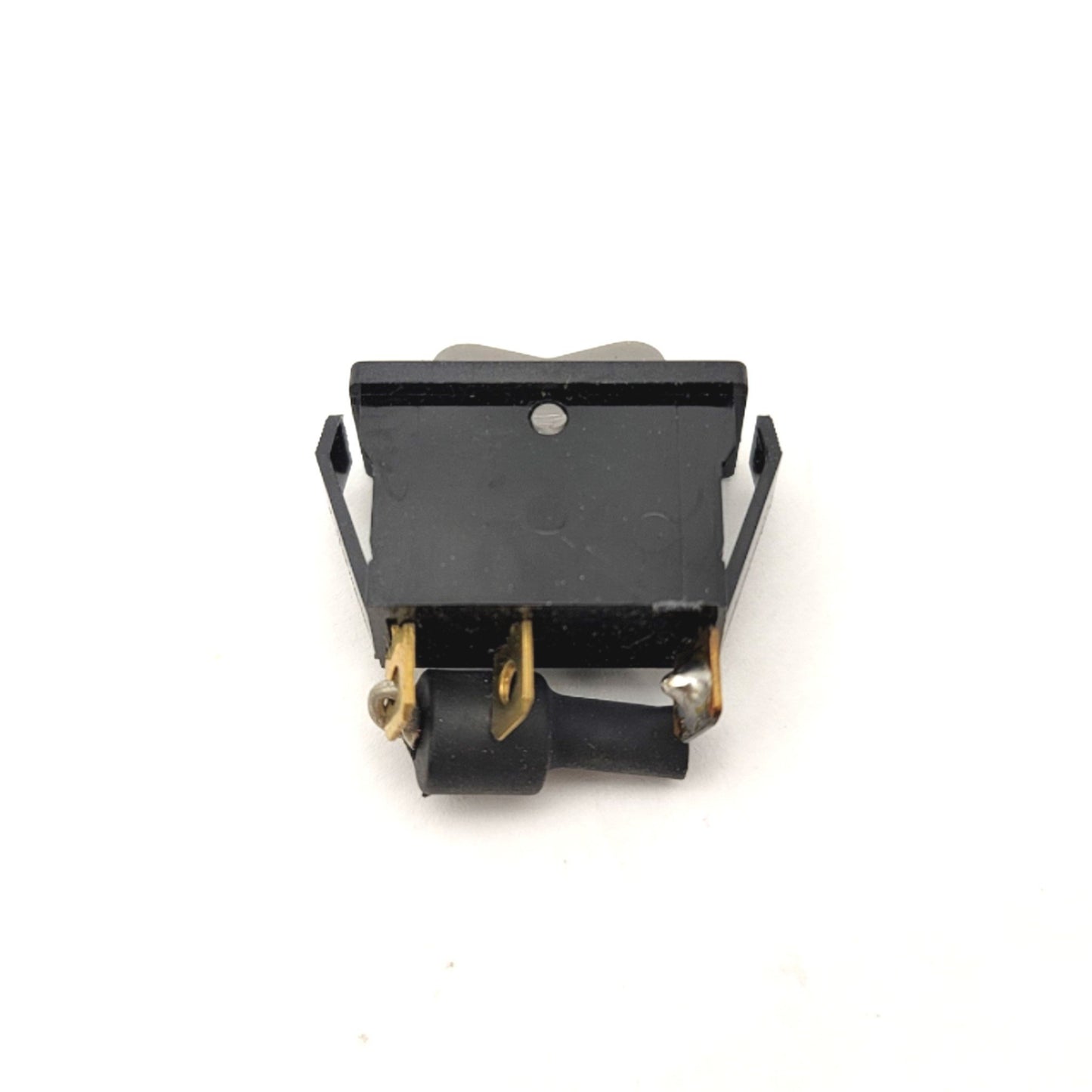 New – Open box Lot Of 10 DEFOND DRC-1215-Y 3-Pin Rocker Switches 15A 125VAC, 0.5A 125VDC, 3/4HP