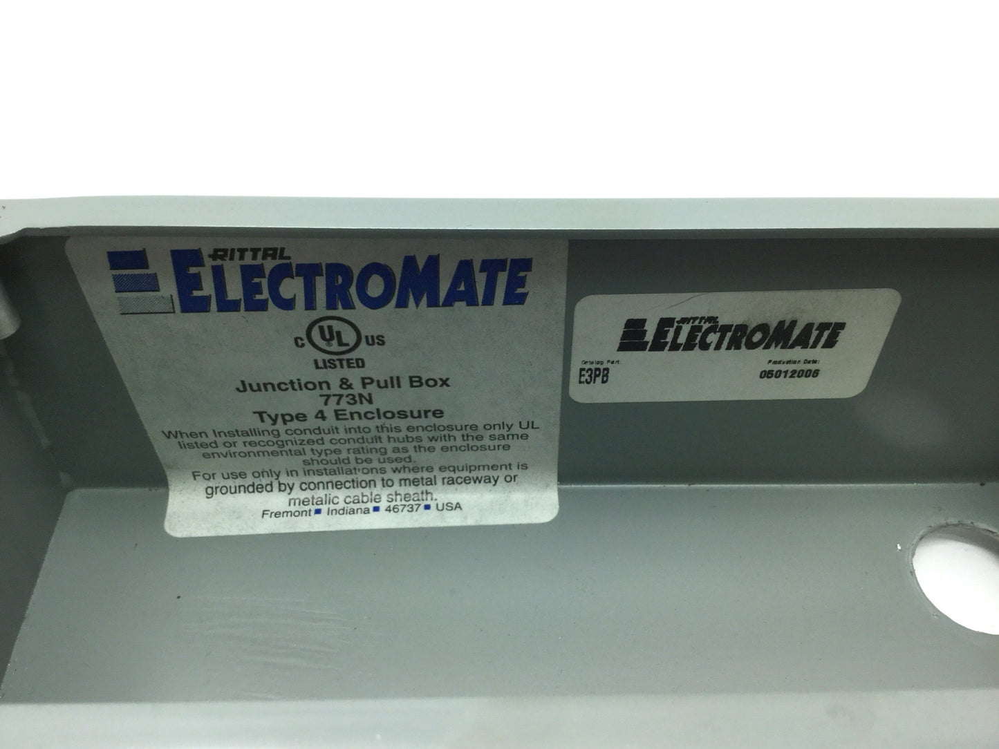 Used RITTAL ElectroMate E3PB Pushbutton Enclosure 3x Ø30mm Buttons 8 x 3 1/4 x 2 7/8"