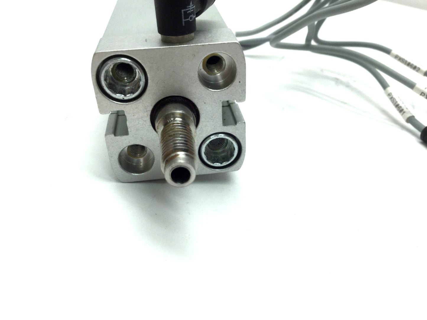 Used Festo ADN-20-100-A-P-A-S20 Pnumatic Cylinder Hollow Rod D 20mm S 100mm 3x Sensor