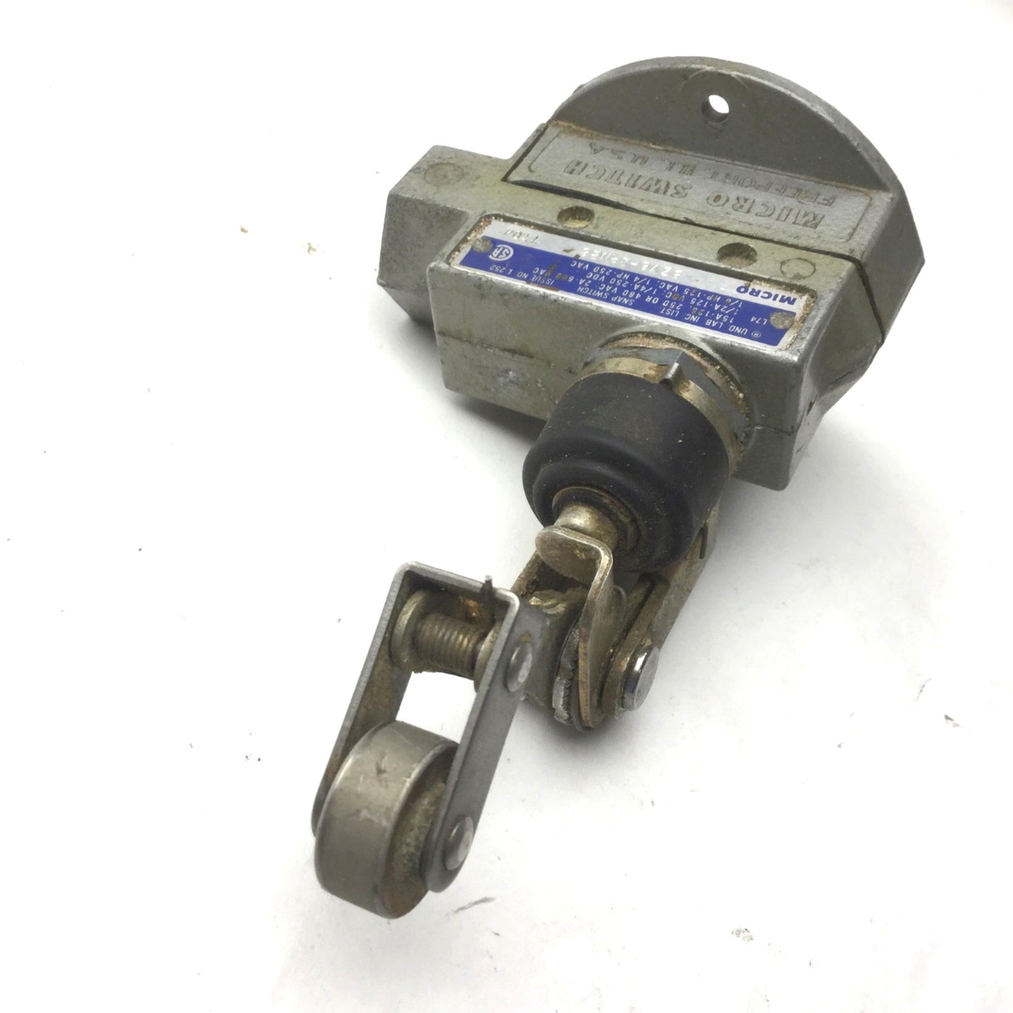 Used Micro Switch BZV6-2RN28 Medium Duty Limit Snap Switch, Top Steel Roller, 250VAC