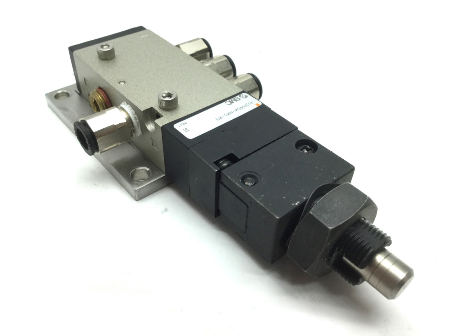 Used SMC NVZM450-N01-05 Push Button Spring Return Pneumatic Valve 2 Pos 5 Port