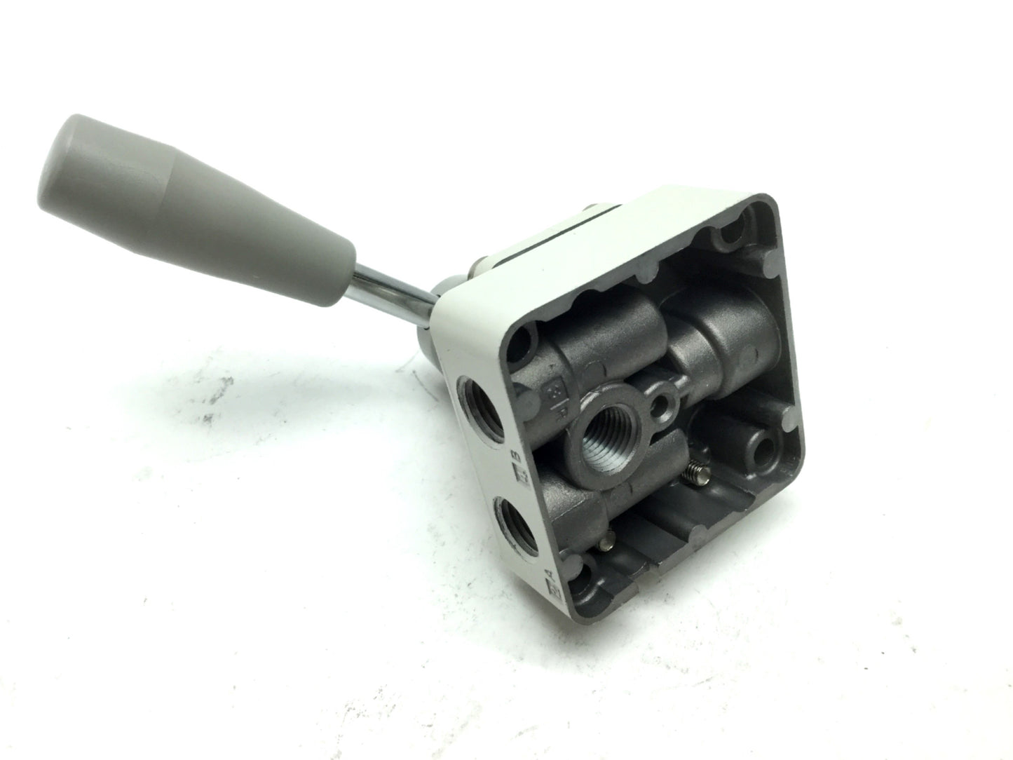Used SMC VH202-N02 Hand Valve 1/4" NPT Max: 145 Psi, 2-Pos 4-Port
