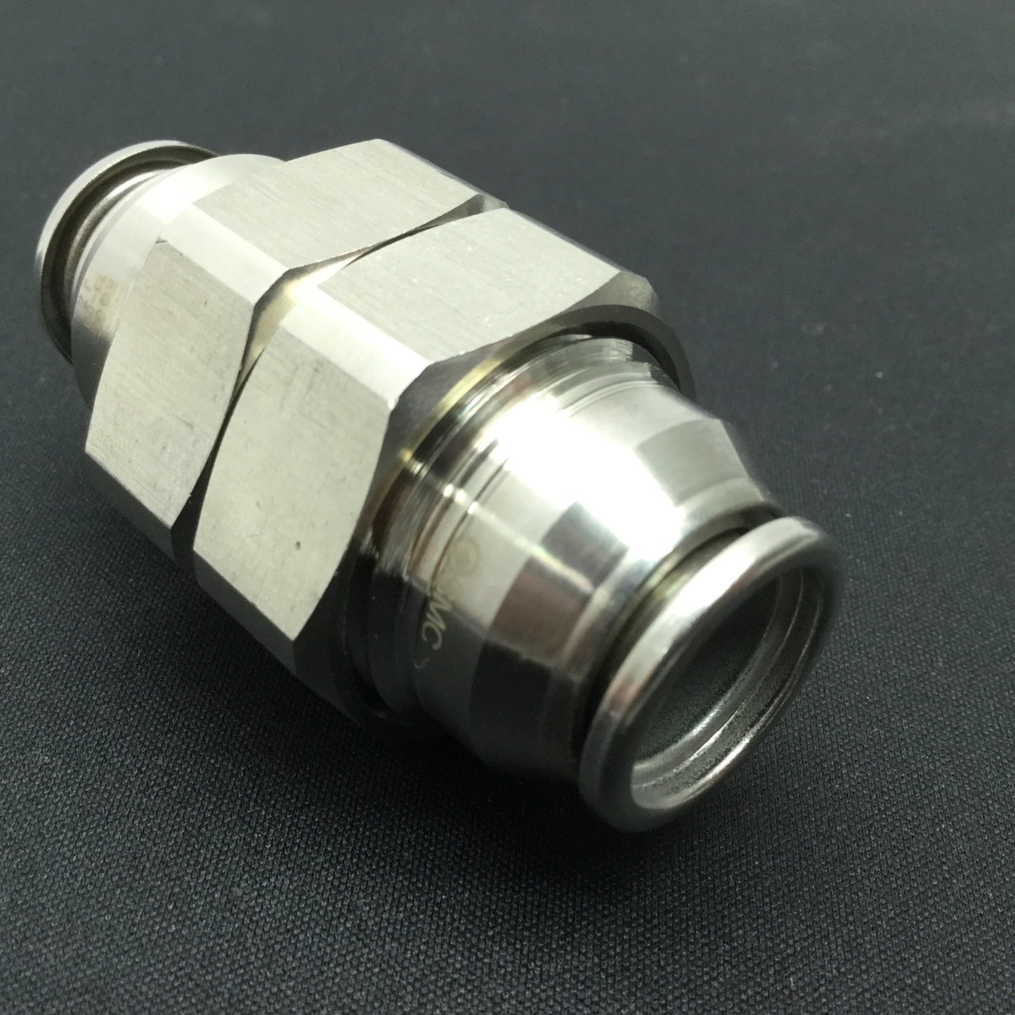 New SMC KQGE13-00 Straight Bulkhead Union Tube Fitting, 1/2" (13mm), 316 SS