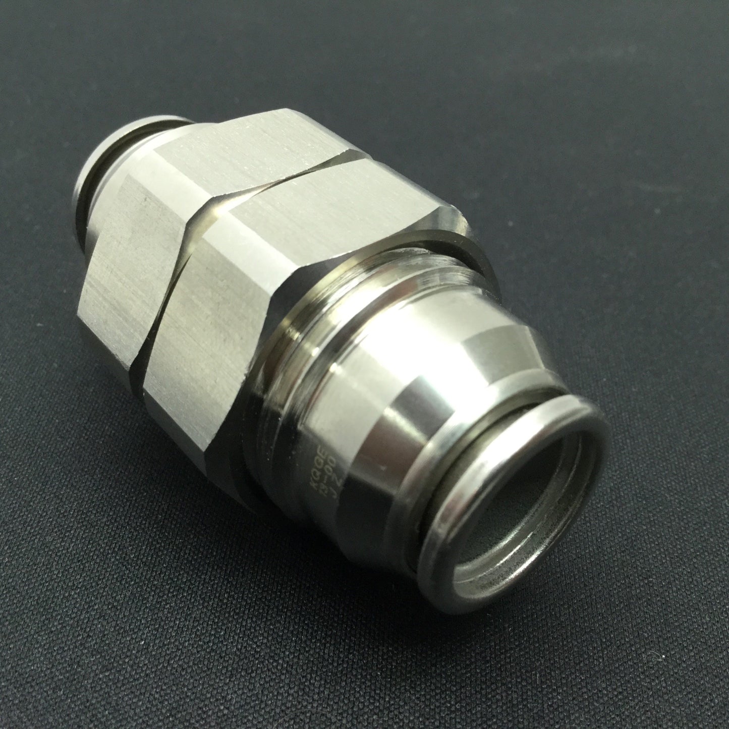 New SMC KQGE13-00 Straight Bulkhead Union Tube Fitting, 1/2" (13mm), 316 SS