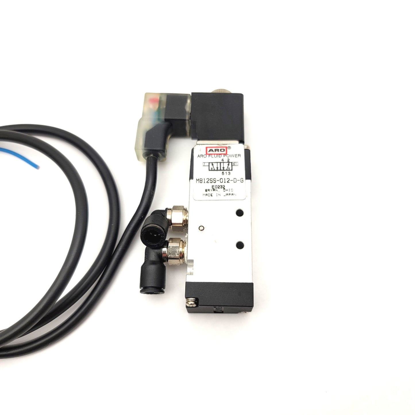 Used ARO M812SS-024-D-G 4-Way 2-Position Solenoid Valve 1/8"NPT, Coil: 24VDC, 115psi