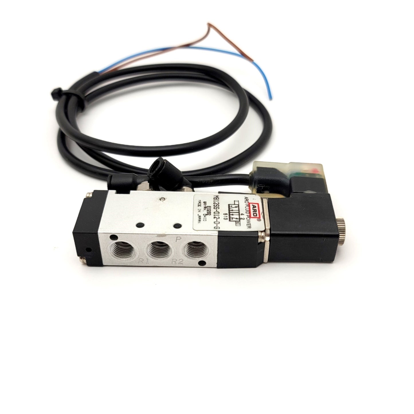 Used ARO M812SS-024-D-G 4-Way 2-Position Solenoid Valve 1/8"NPT, Coil: 24VDC, 115psi