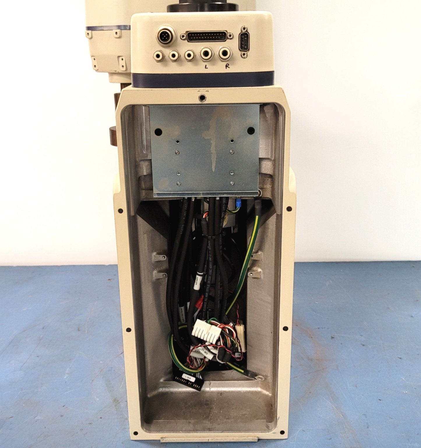 Used Adept Cobra s600 Table-Top SCARA Robot Manipulator Arm, Min/Max Reach 163/600mm