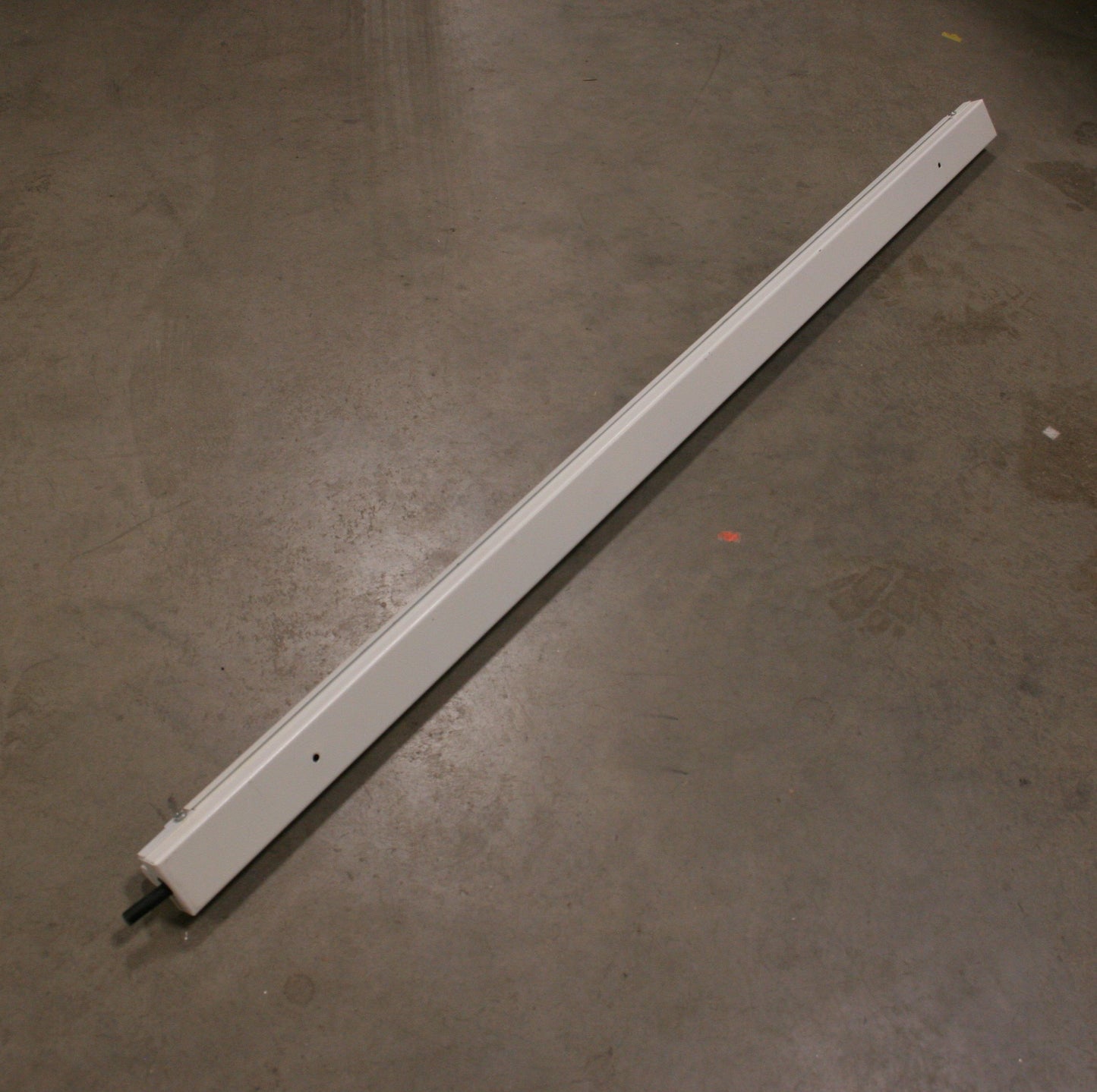 Used Eclipse Electric 118V Light Fixture Ballast, 60 Cycles 118VAC Bulb Length: 115cm