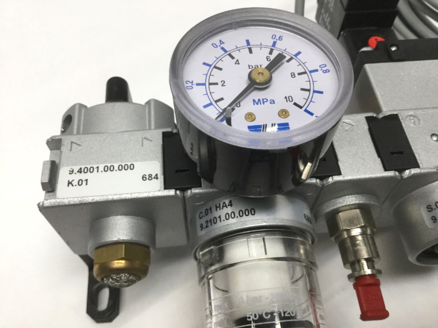 Used Knocks Multi-Fix Pneumatic Filter/Regulator, Lubricator, 24VDC Control Valve