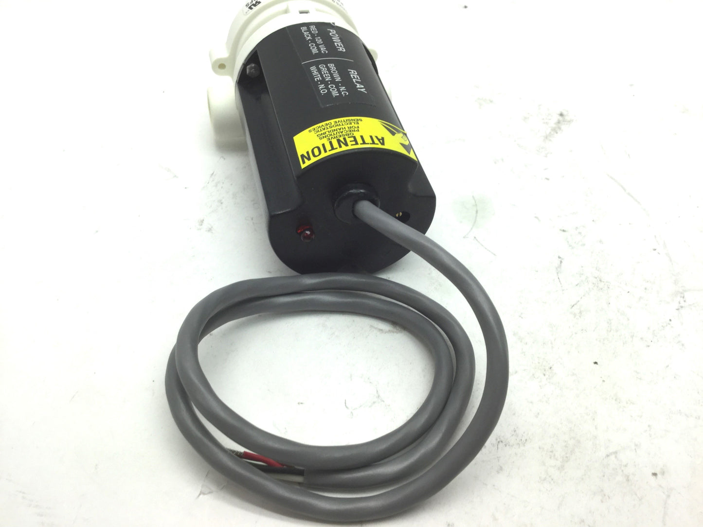 New GEMS 155876 Flow Sensor 1/4" NPT Flow 5 GPM, Voltage: 24VDC