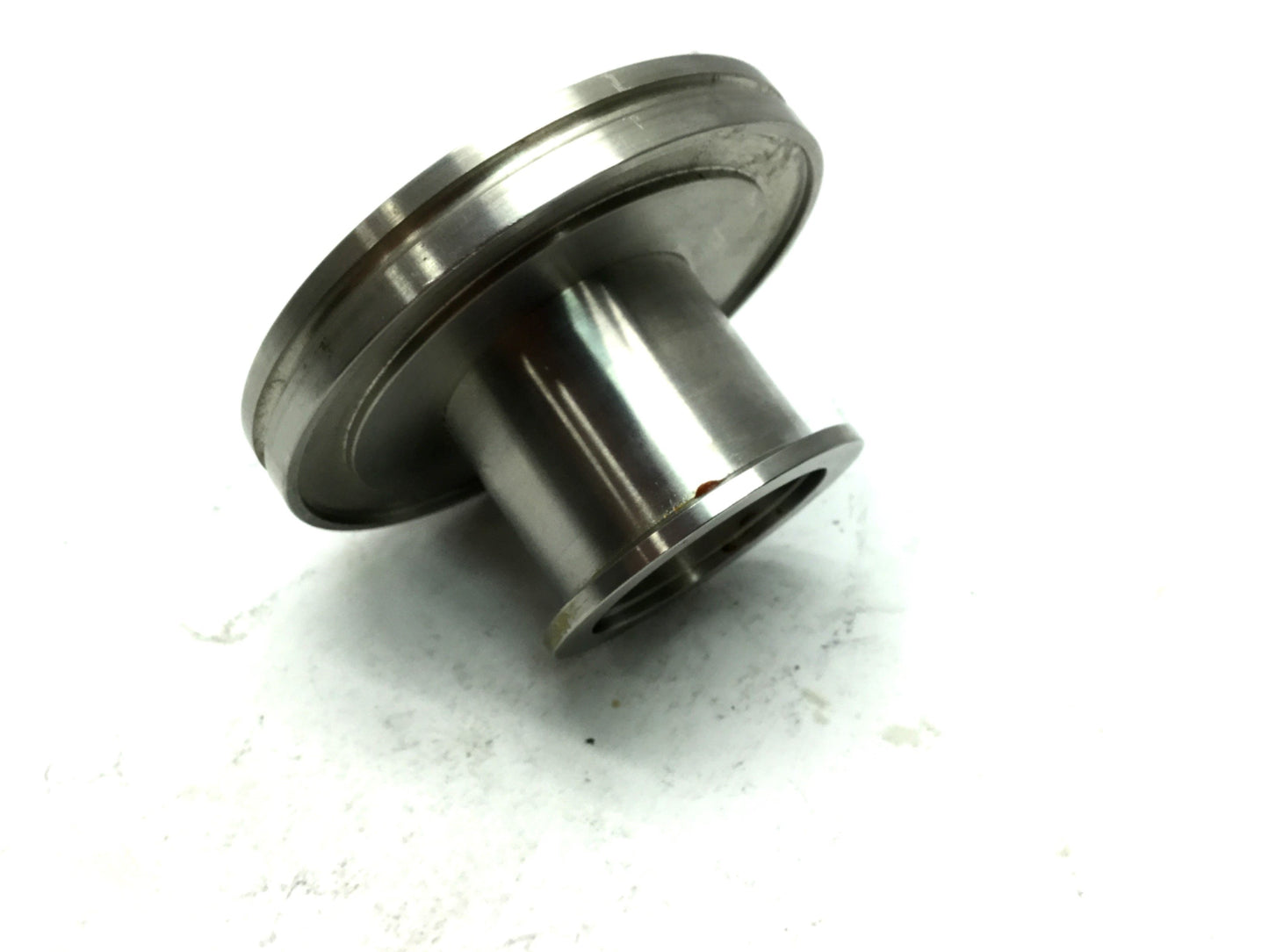 Used Vacuum Flanged Fitting Reducer NW63 to NW40-LP, ID: 38mm, OD1: 95mm, OD2: 54.9mm