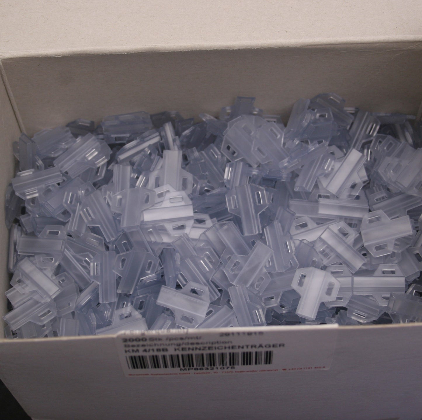 New – Open box New Murrplastik MP86321075 Label Holders, 2000 Pieces, KM 4/188