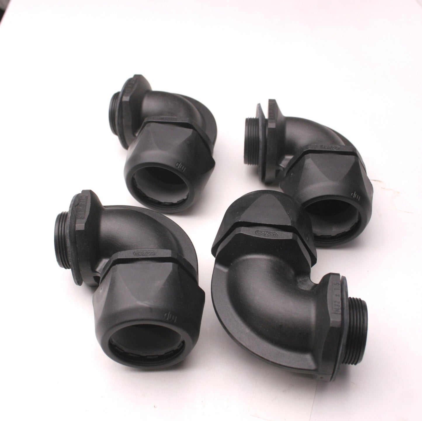 New – Open box Lot of 4 New MurrPlastik 83515060 Elbow 90 Fitting, VW90 M32-K M-TOP
