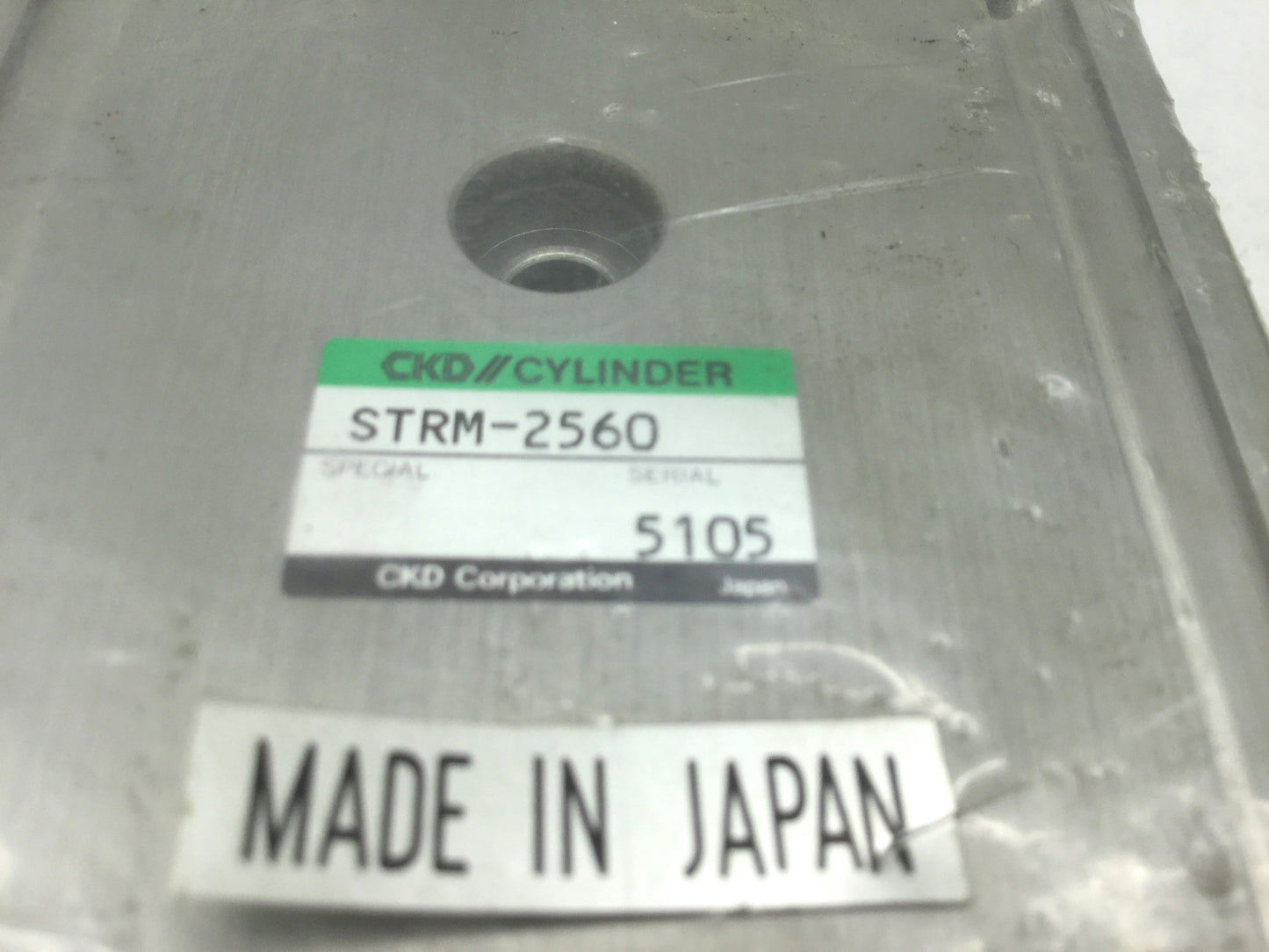 New CKD STRM-2560 Twin Rod Pneumatic Cylinder Bore: 25mm, Stroke: 60mm, 100 PSI, M5