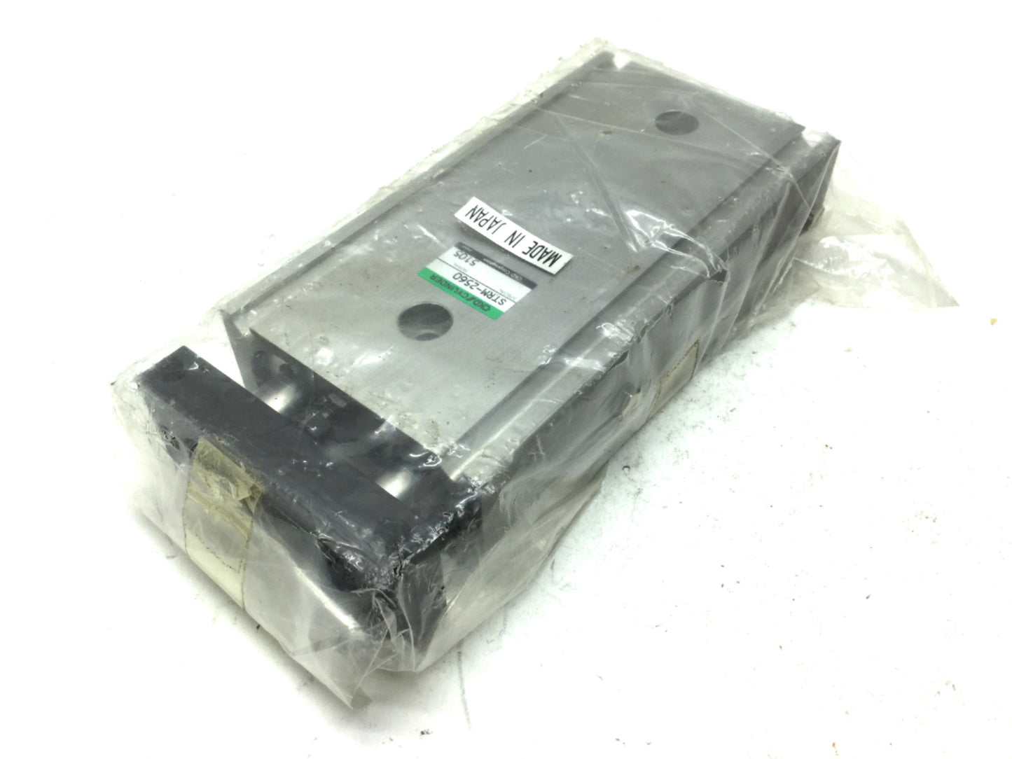 New CKD STRM-2560 Twin Rod Pneumatic Cylinder Bore: 25mm, Stroke: 60mm, 100 PSI, M5