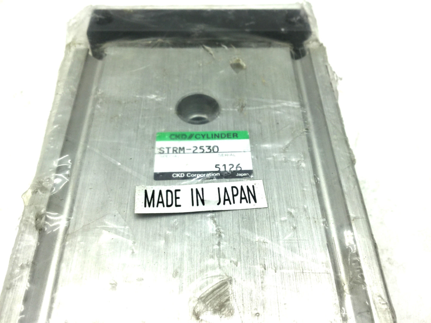 New CKD STRM-2530 Twin Rod Pneumatic Cylinder Bore: 25mm, Stroke: 30mm, 100 PSI, M5