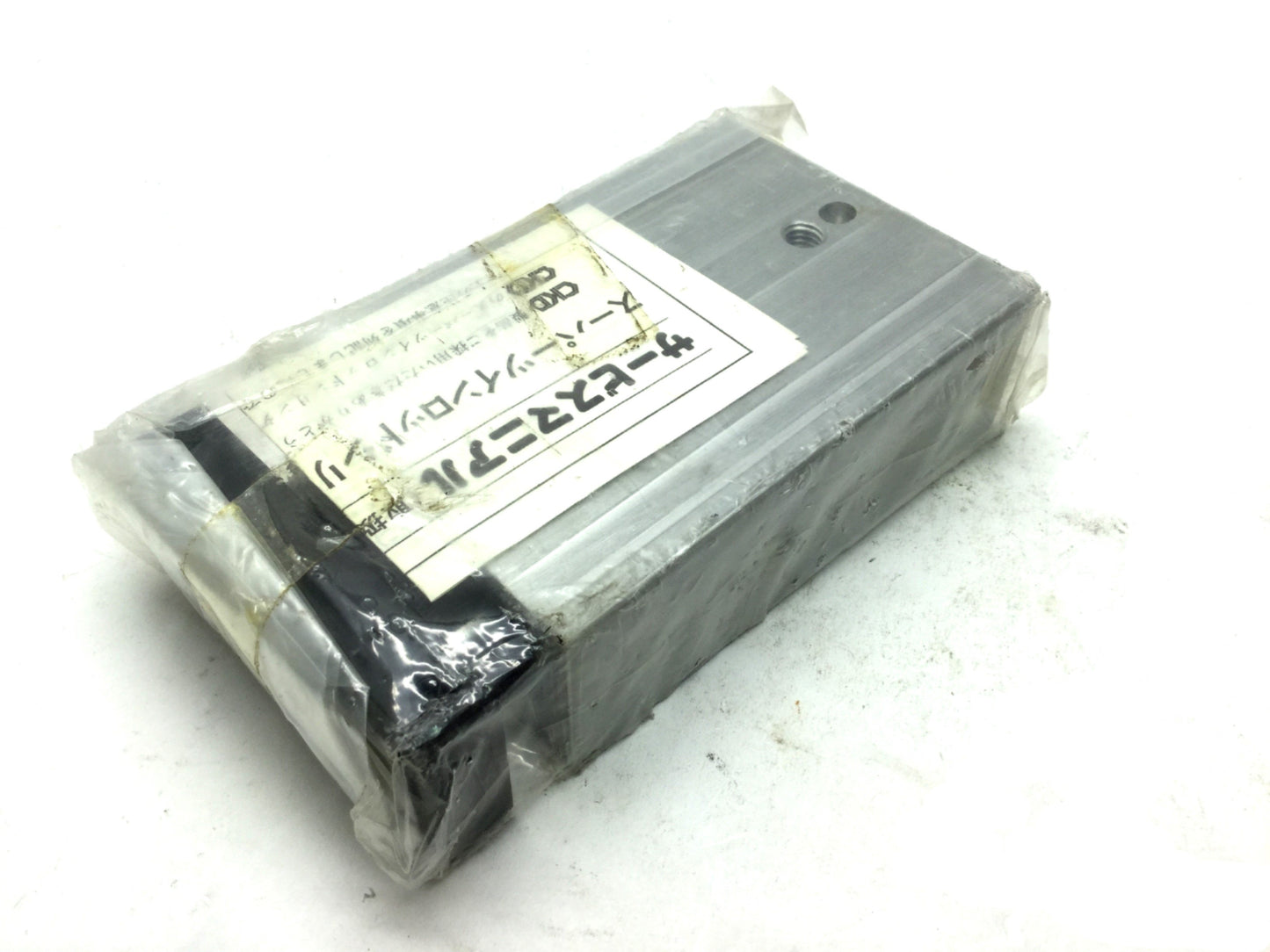 New CKD STRM-2530 Twin Rod Pneumatic Cylinder Bore: 25mm, Stroke: 30mm, 100 PSI, M5