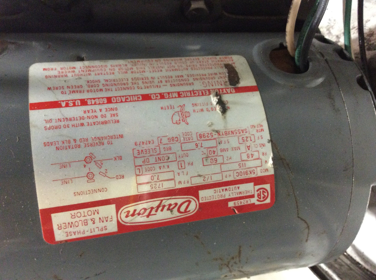 Used Dayton 3C054A Roof Ventilation Downblast Exhaust Fan 1/2HP, 1725RPM, 115VAC 60Hz
