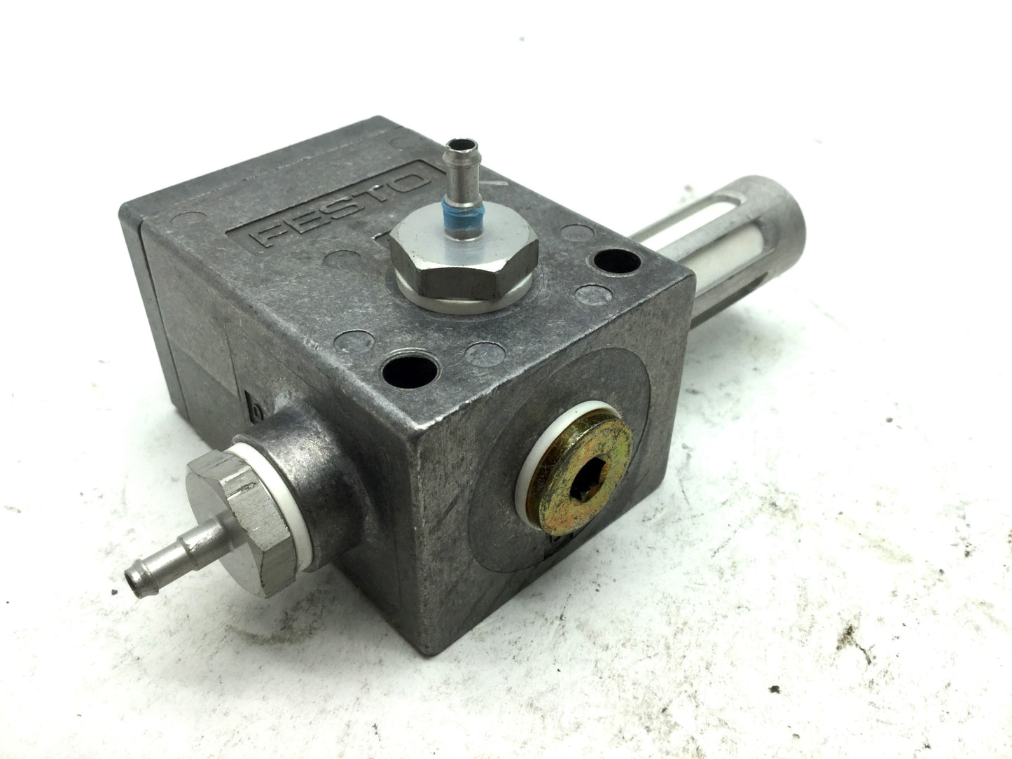 Used Festo 6890 VAK-1/4 Vacuum Generator, G1/4 BSPM, 80% Vacuum, Ejector Pulse
