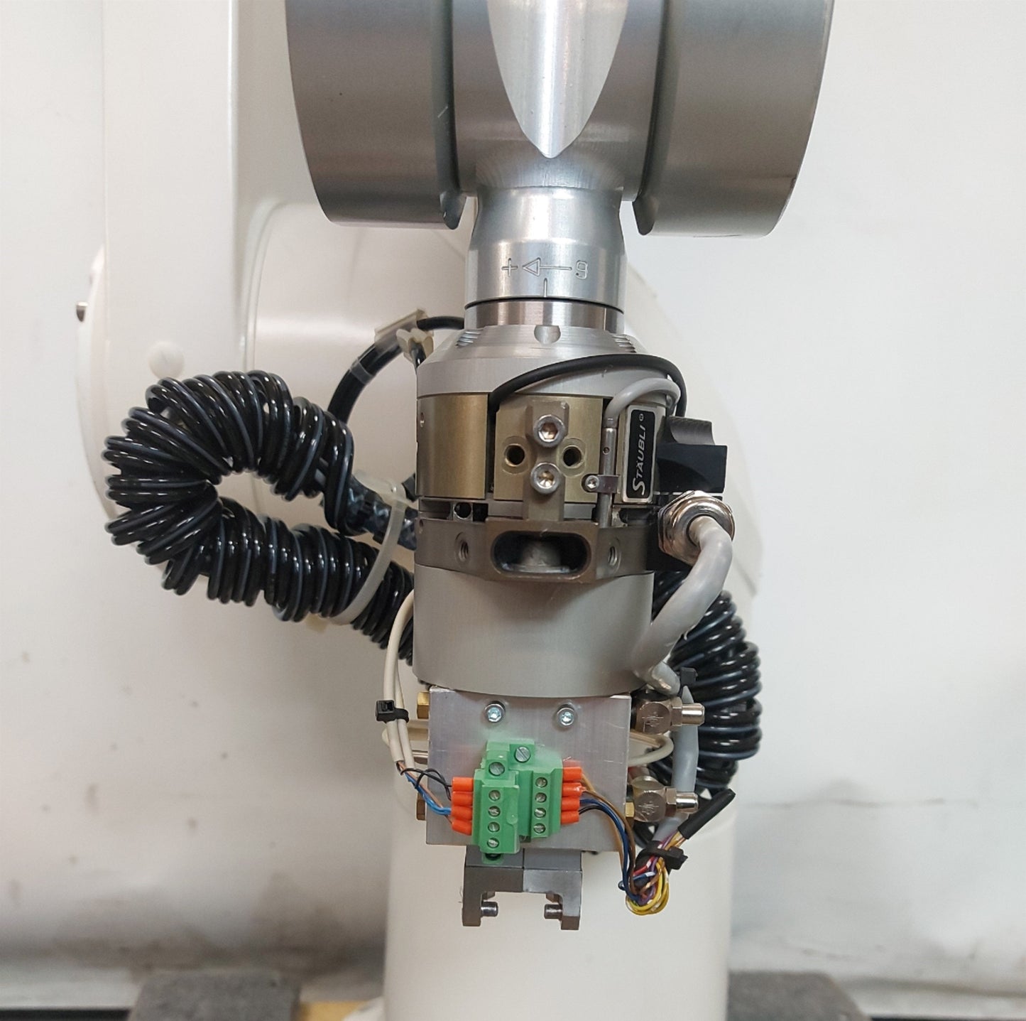 Used Staubli TX60 6-Axis Robot Manipulator Arm, 4.5kg Load, 670mm Reach, 8m/s Speed