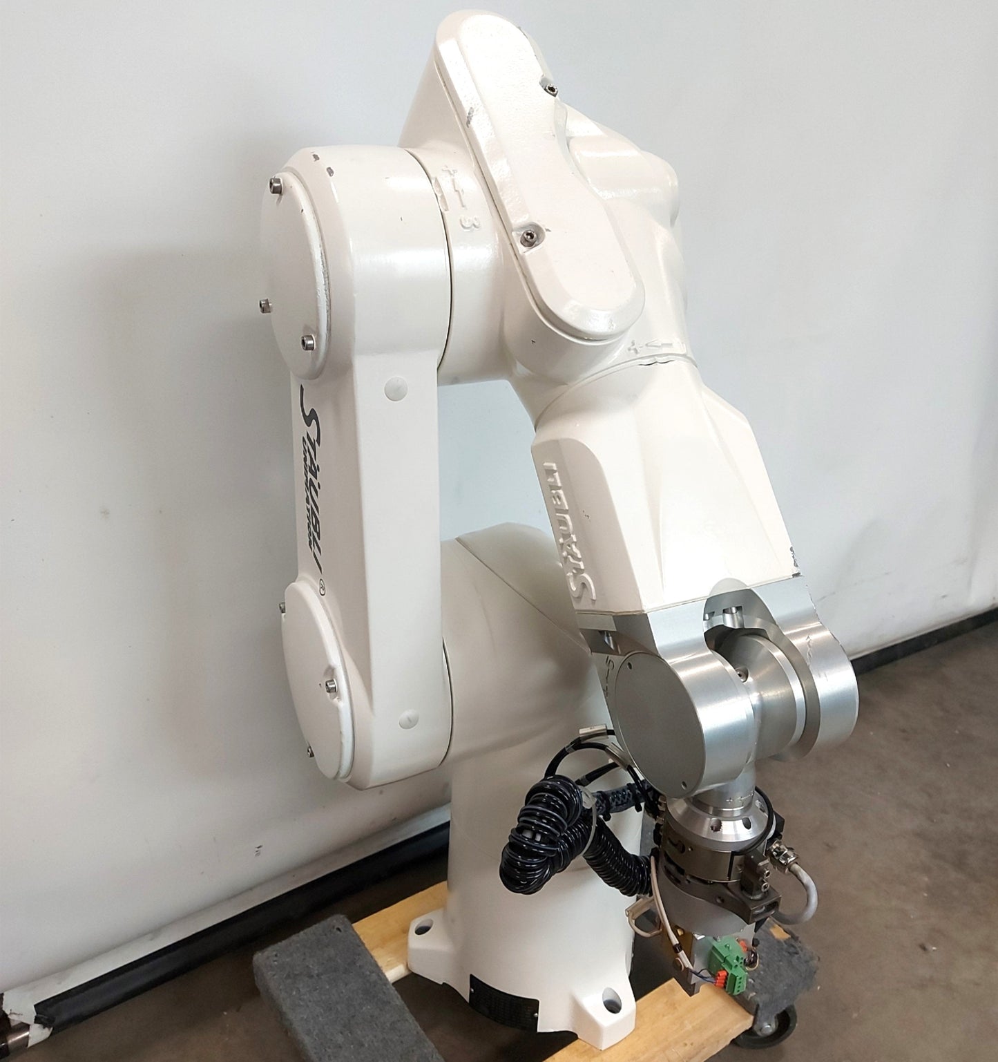 Used Staubli TX60 6-Axis Robot Manipulator Arm, 4.5kg Load, 670mm Reach, 8m/s Speed