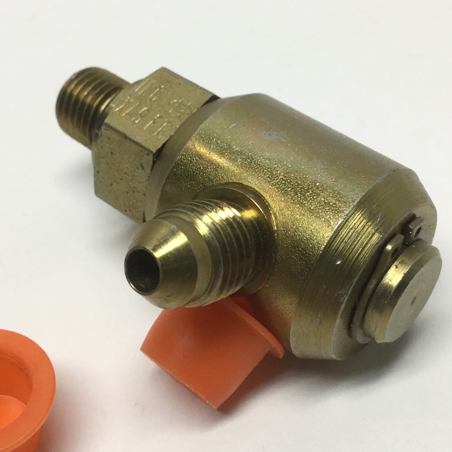 New – Open box Hydraulics 9S4J4-O4 90° Swivel Joint 1/4" Male JIC to ORB Ring Boss (7/16" SAE)