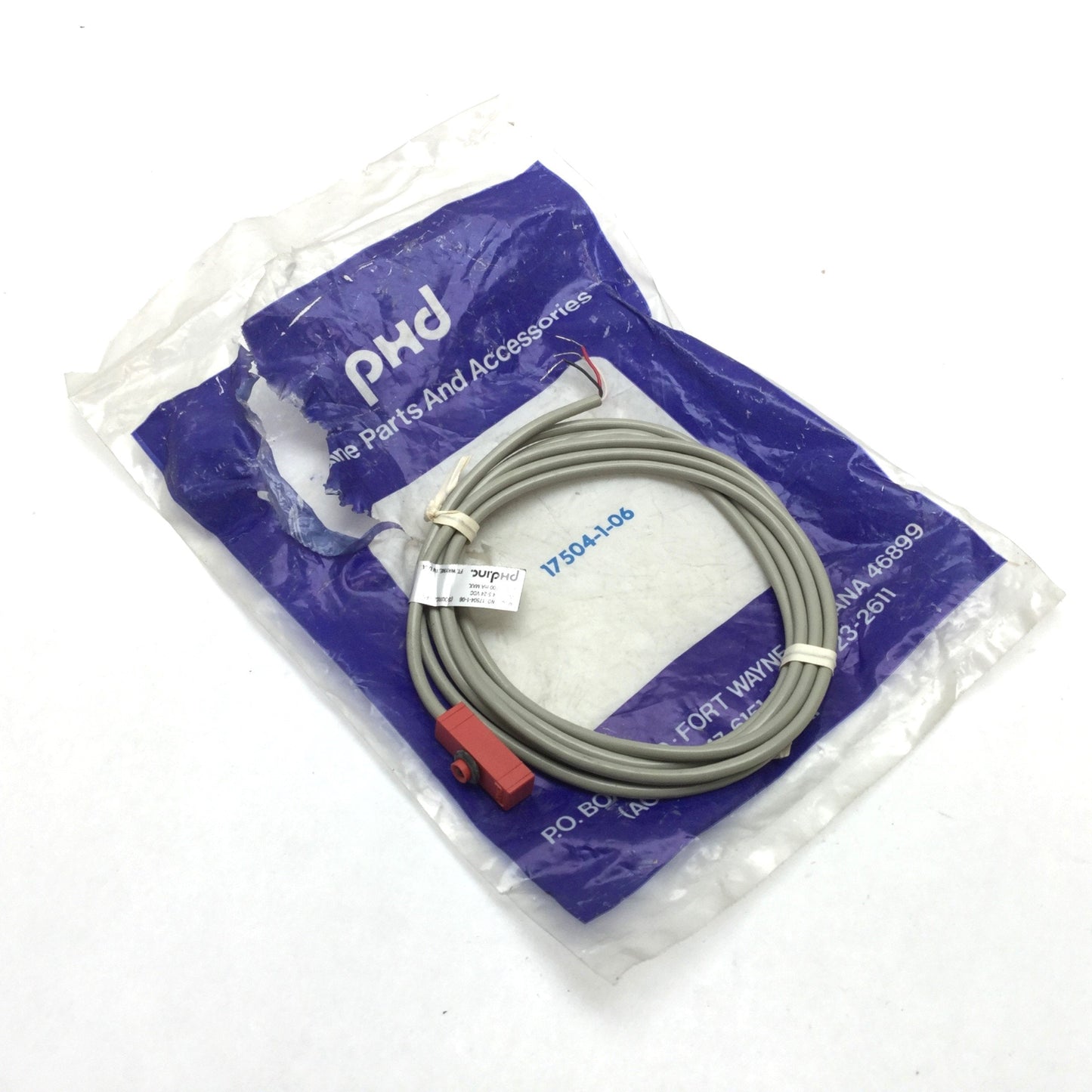 New Other Phd 17504-1-06 Solid State Cylinder Switch, PNP, 4.5-24VDC 100mA, 6ft Cable