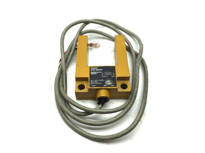 Used Omron E3S-GS3E4 Photoelectric Slotted Edge Registration Sensor NPN, 3cm 12-24VDC