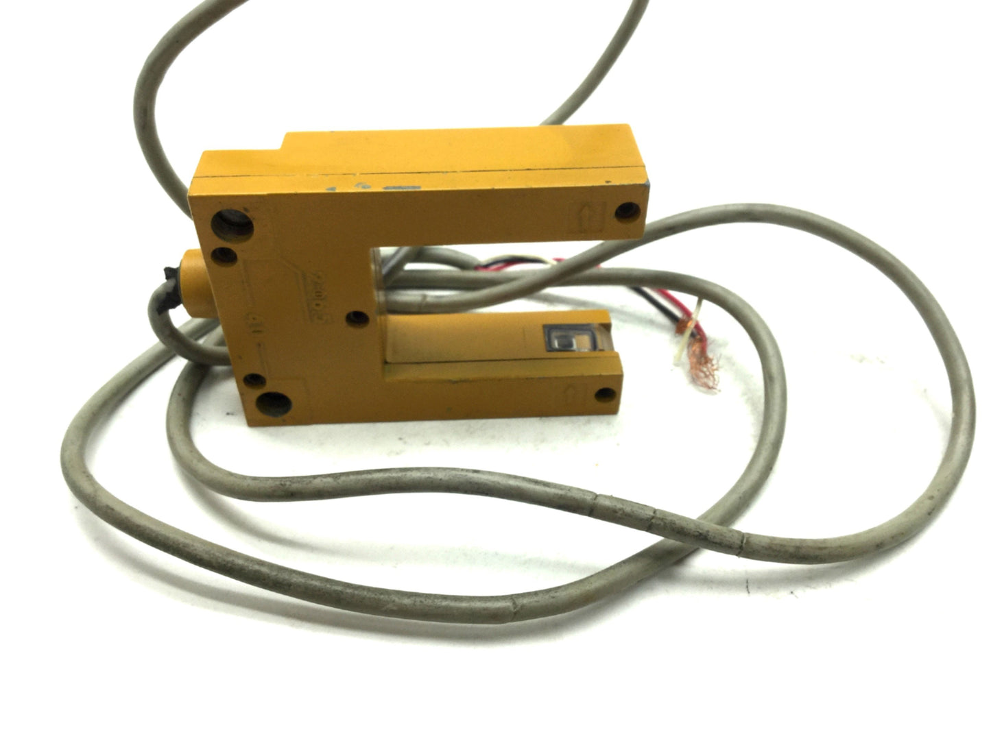 Used Omron E3S-GS3E4 Photoelectric Slotted Edge Registration Sensor NPN, 3cm 12-24VDC