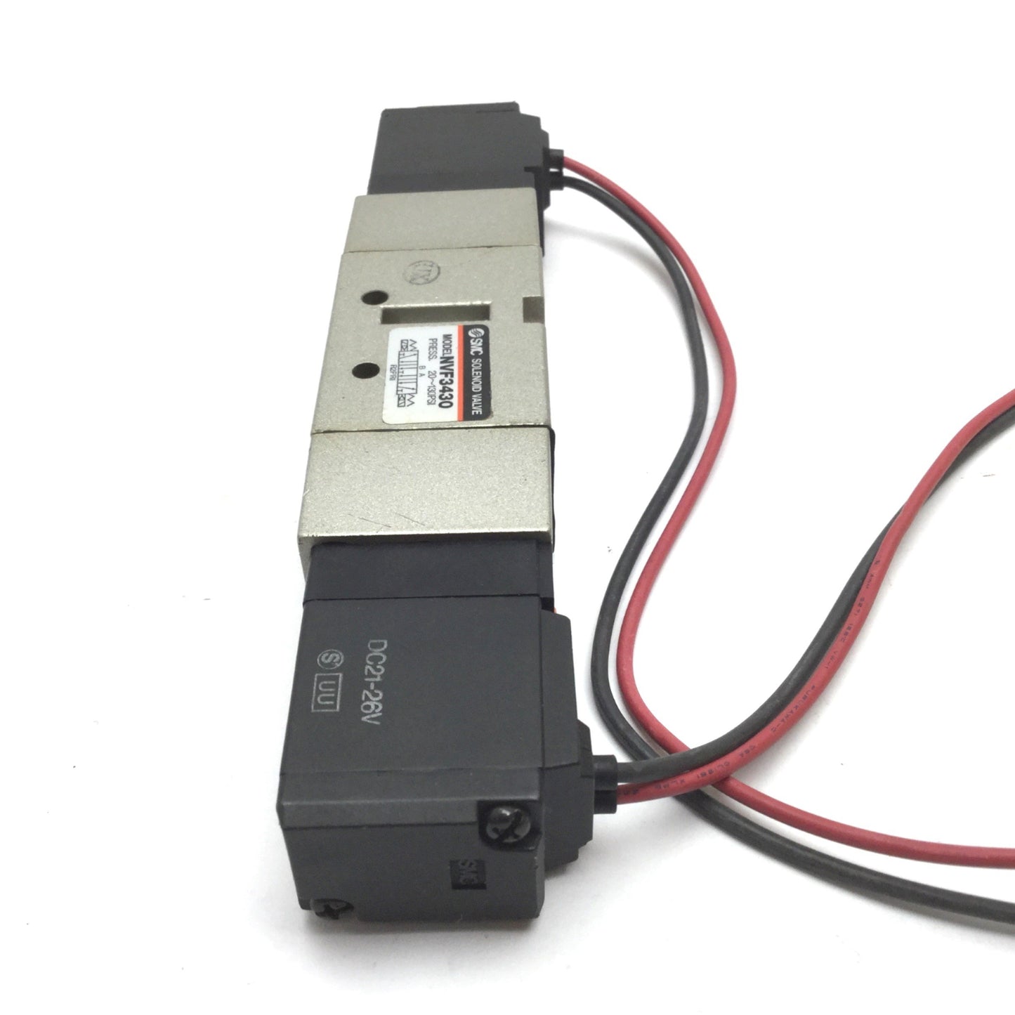 Used SMC NVF3430 Solenoid Valve, 3-Position 5-Port, 21-26VDC, 20-130psi, 1/4" NPT