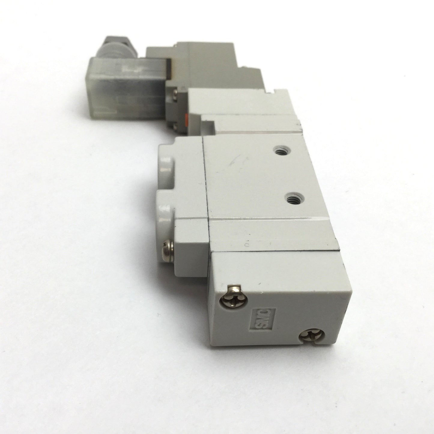 New SMC SY7120-1DZ-02T Solenoid Valve, 2-Position 5-Port 100VAC 0.15-0.7MPa 1/4" NPT