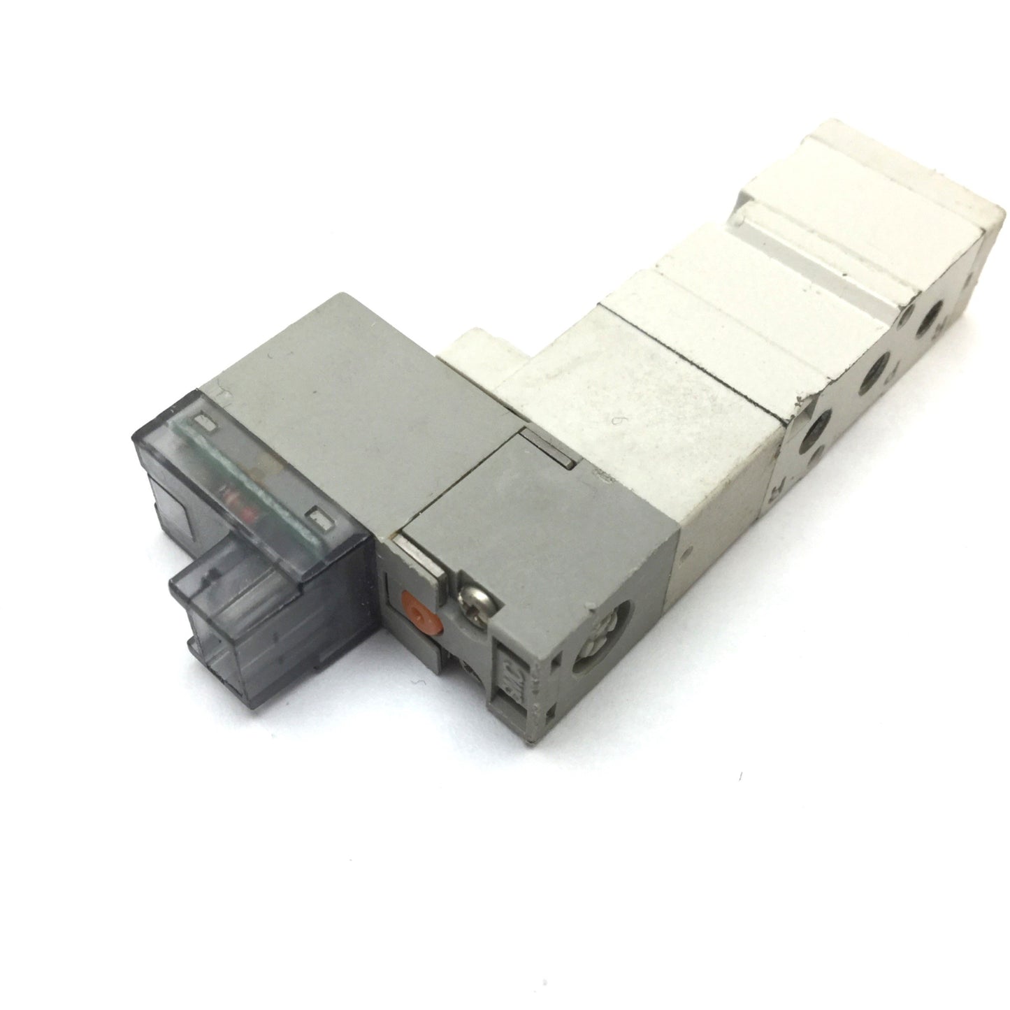 Used SMC SYJ3120 Solenoid Valve, 2-Position 5-Port, 24VDC, 0.15-0.7MPa, M3x0.5