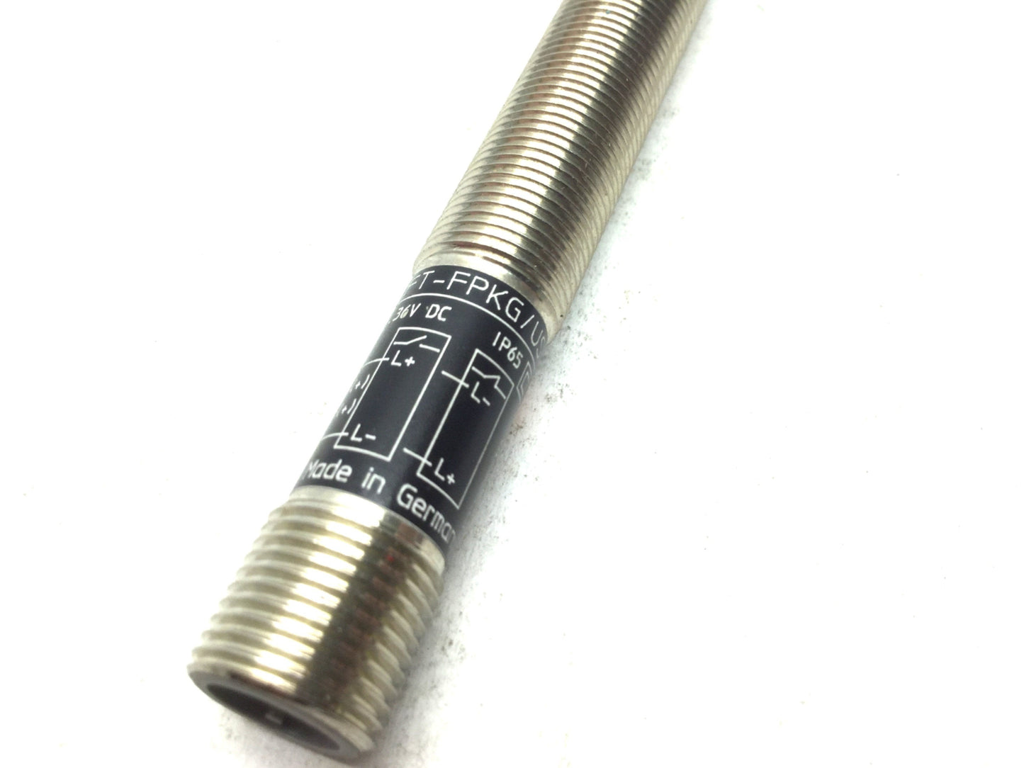 Used IFM Electric OF5012 OFT-FPKG/US Photoelectric Sensor Infrared 10-36VDC PNP M12x1