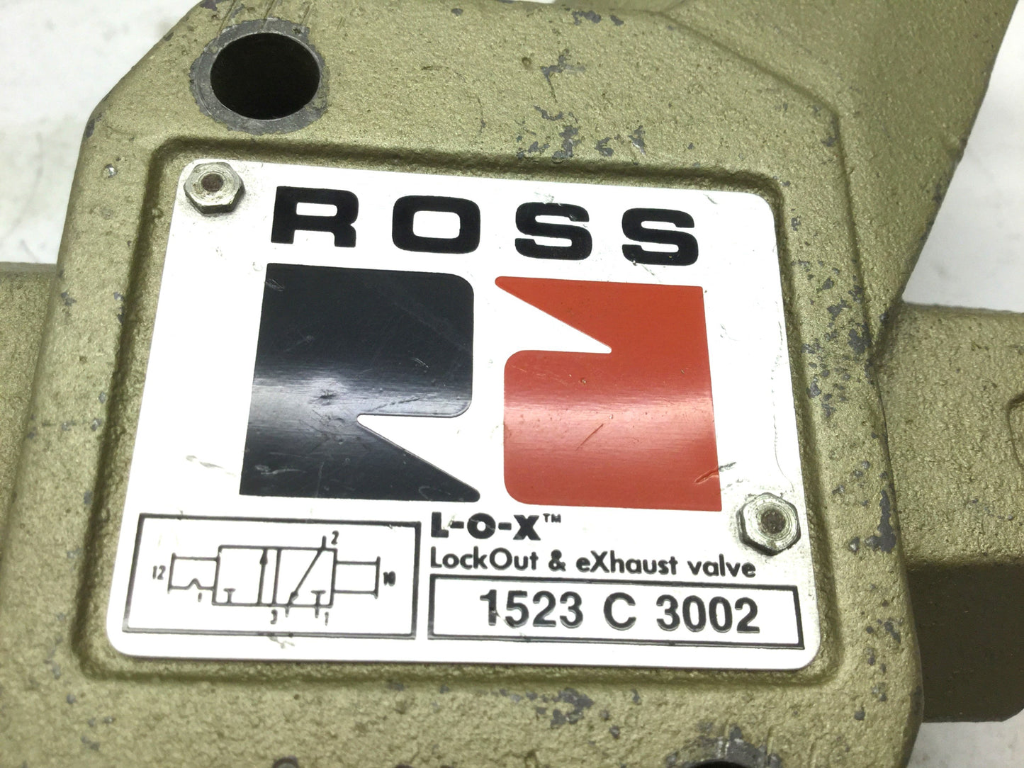 Used Ross 1523-C-3002 Pneumatic Lockout Tag Out Exhaust Valve L-O-X 3/8" BSPP 300 PSI