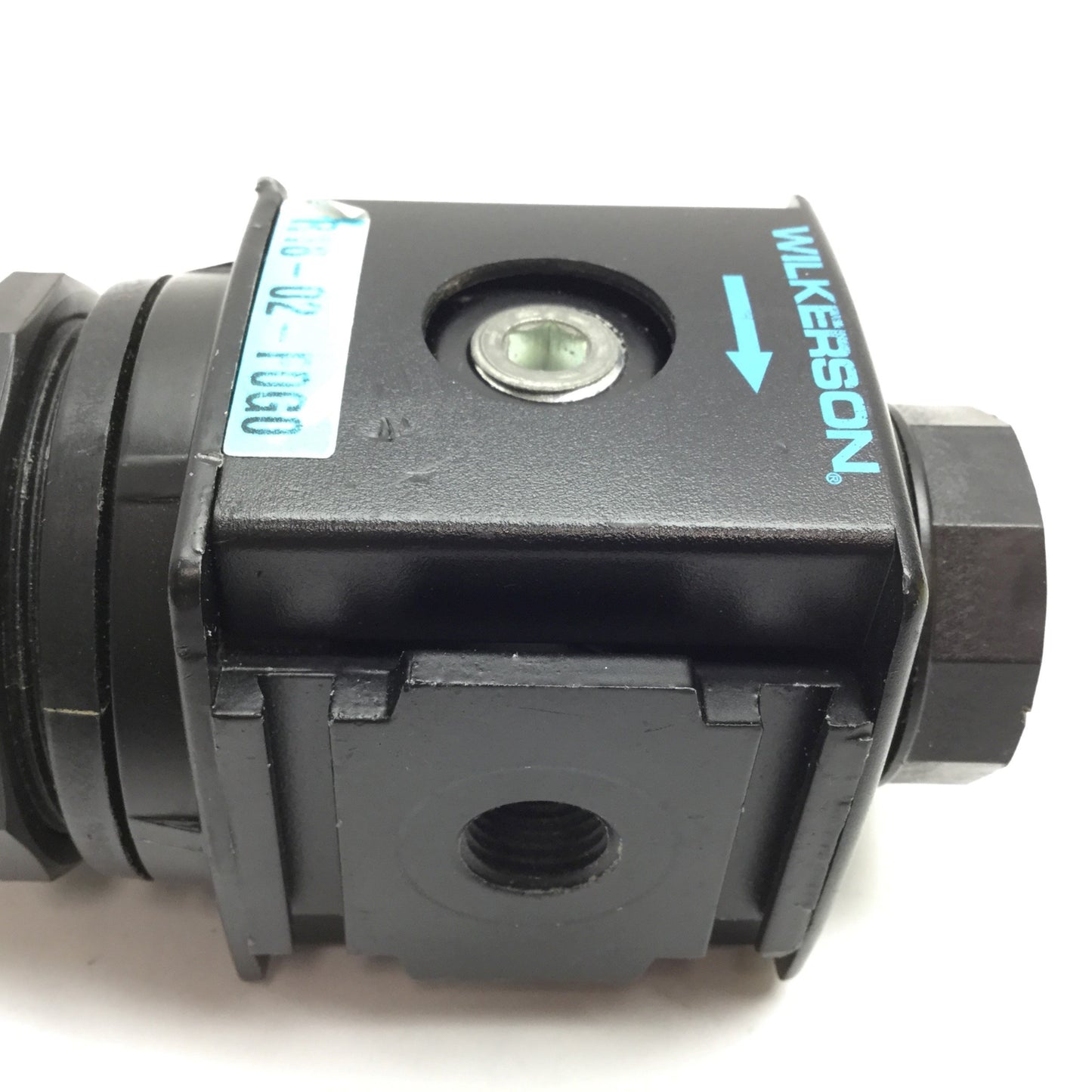 Used Wilkerson R18-02-F0G0 Regulator, Inlet: 300psi Max, Outlet: 0-125psi, 1/4" NPT