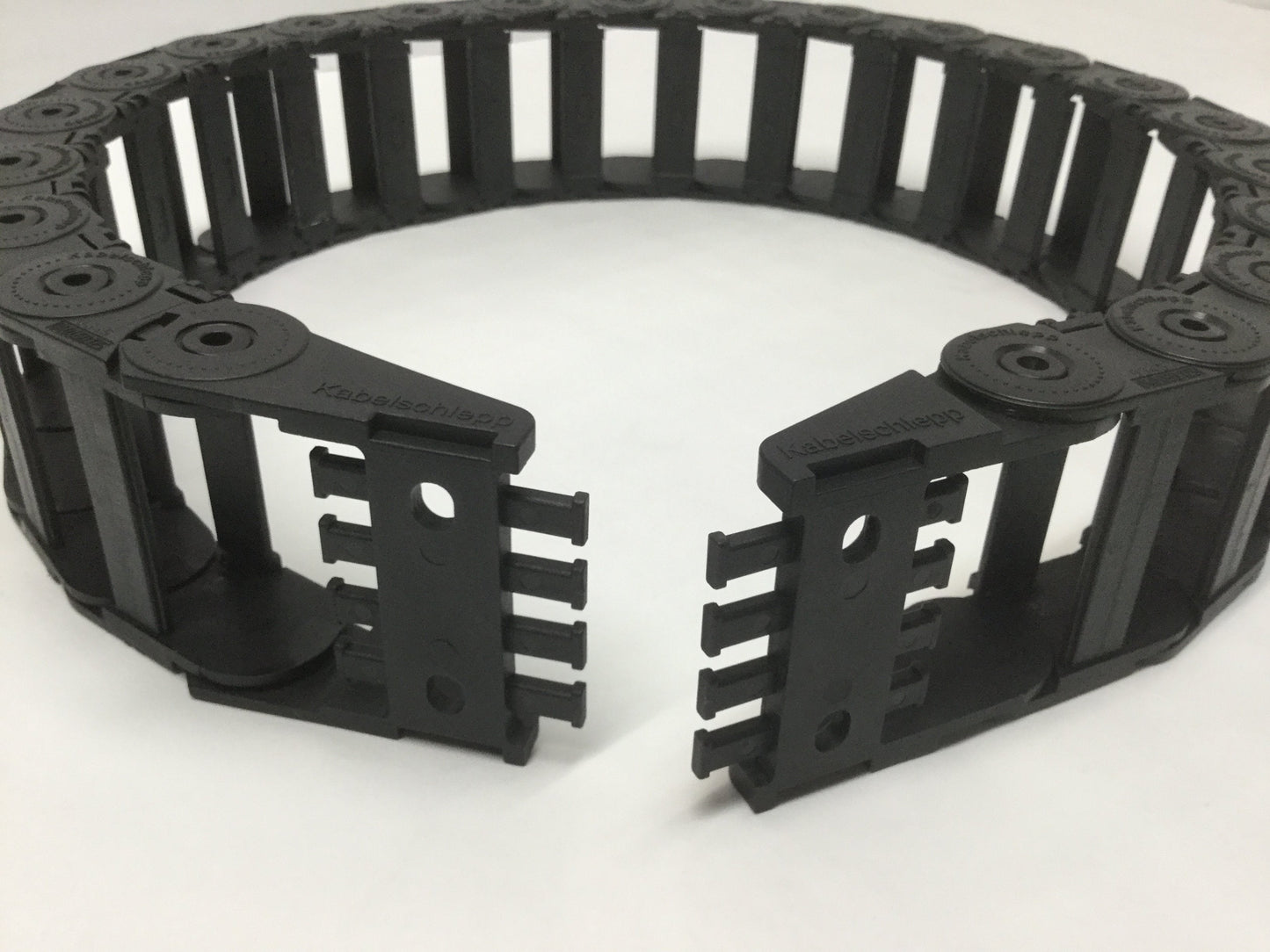 Used Kabelschlepp 0345 040.050.125 Uniflex Cable Carrier, 32" Long, 20 x 50mm Inner