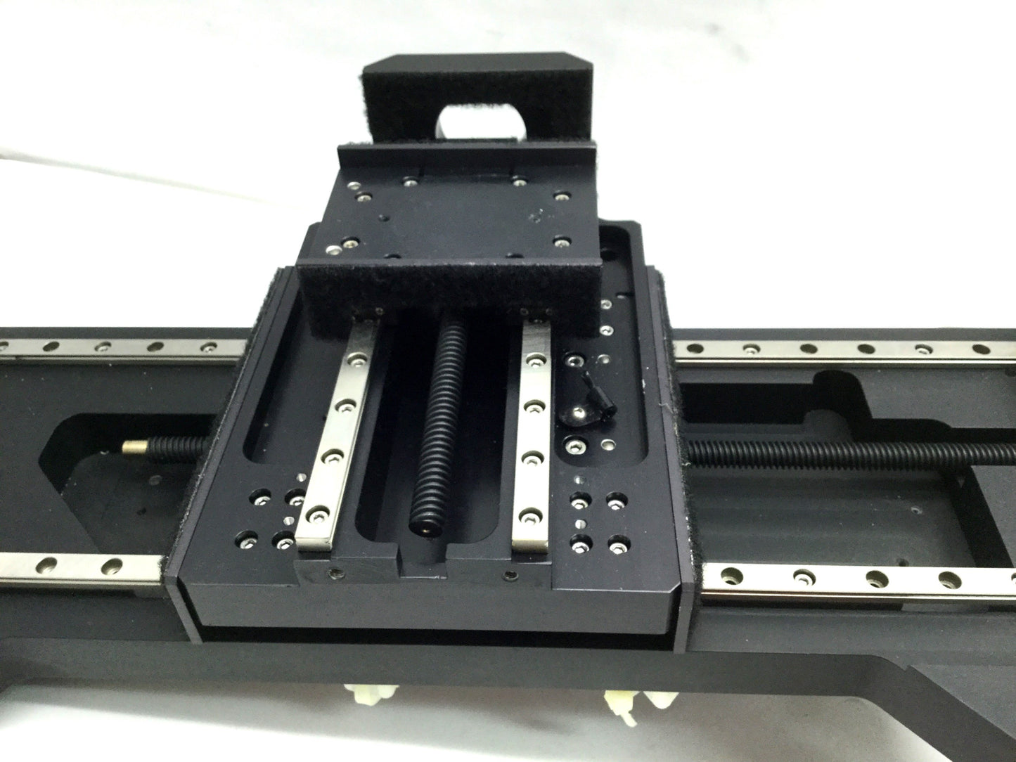 Used XY Two Axis Positioning Stage Ball Screw Table Travel X: 7" Y: 5" Table 3.6x2.67