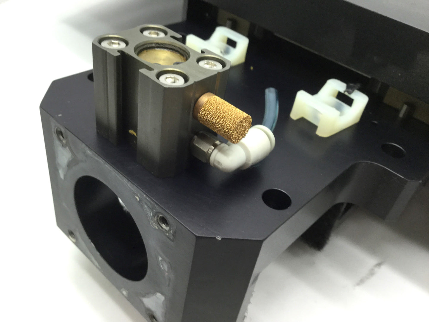 Used XY Two Axis Positioning Stage Ball Screw Table Travel X: 7" Y: 5" Table 3.6x2.67