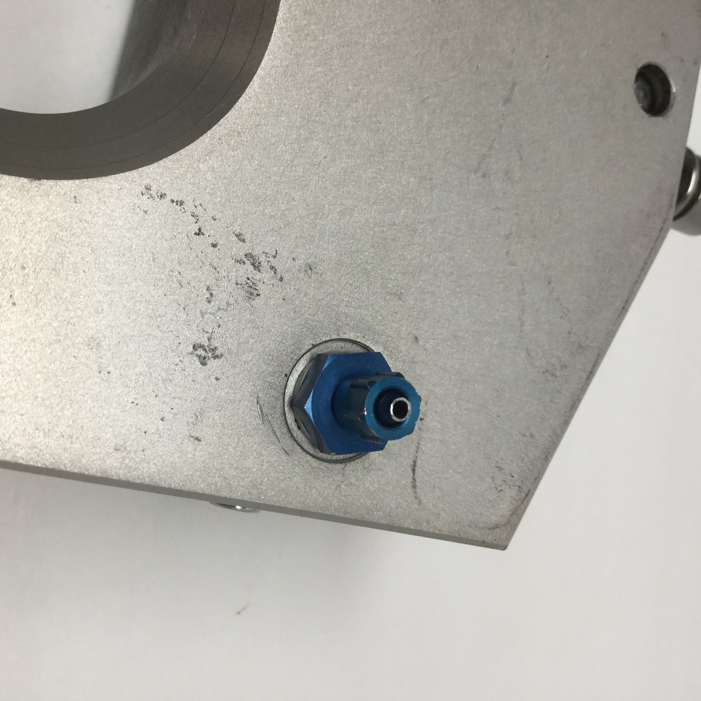 Used TestResources G83 Pneumatic Side-Opening Tensile Gripper, 3.5kN, 7kN Clamp Load