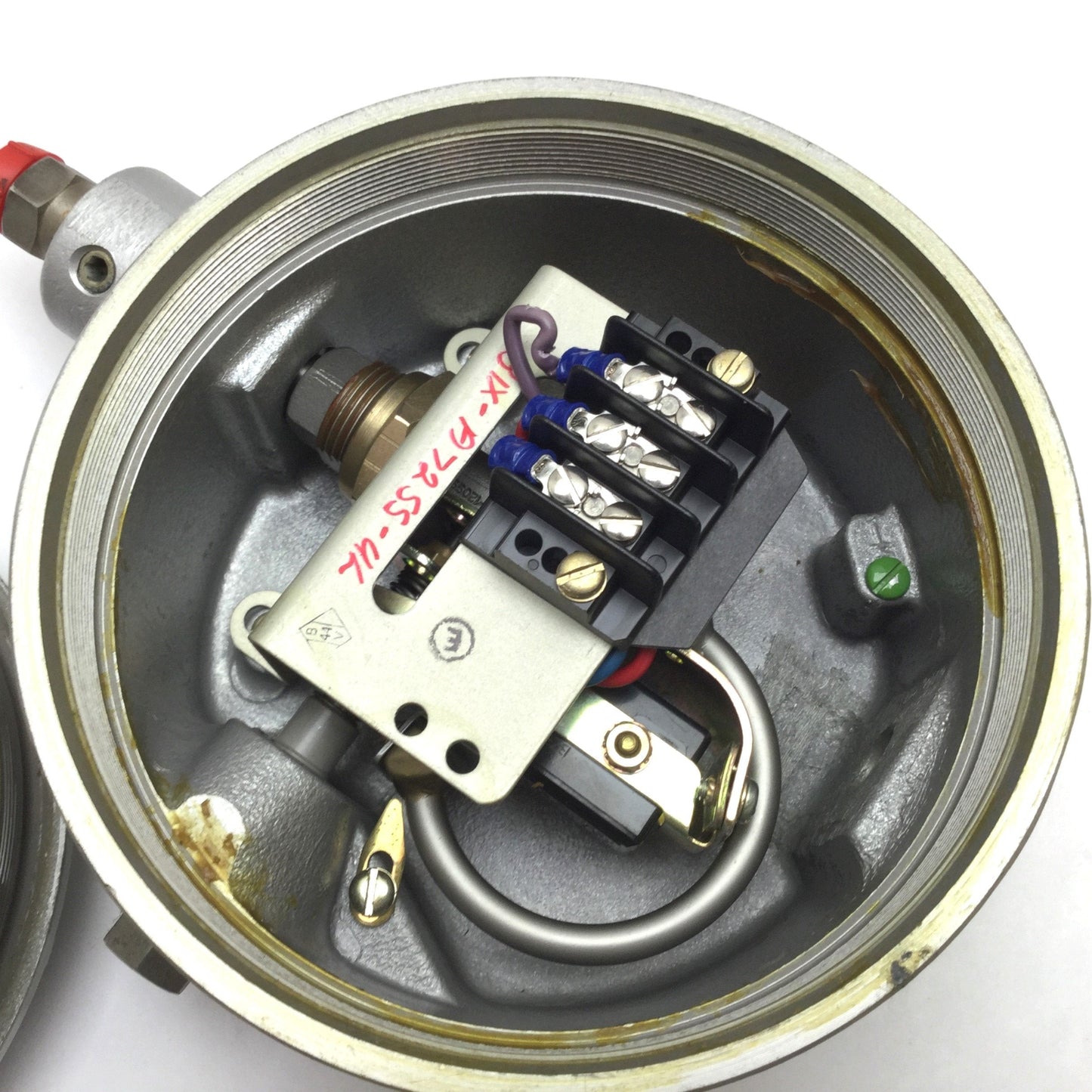 New Other Barksdale B1X-A72SS-UL Pressure Switch, Explosion Proof, 600 to 7200psi