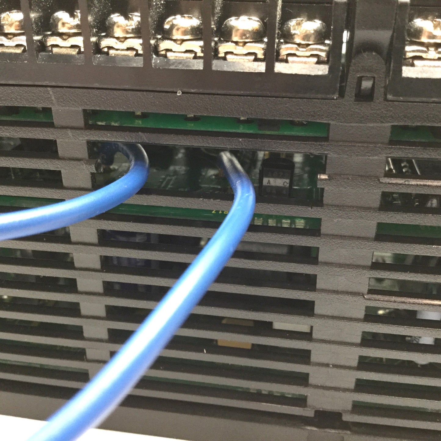 Used GE Fanuc IC693UDR005FP1 Series 90 Micro PLC, 16x Inputs, 12x Outputs, *Modified*