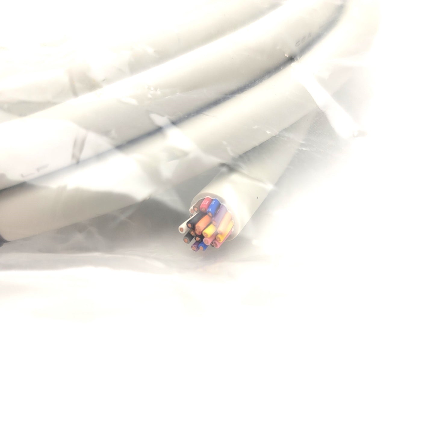 Used SMC AXT100-DS25-030 3 Meter 25-Pin D-Sub Connector Cable For SV Series Manifolds
